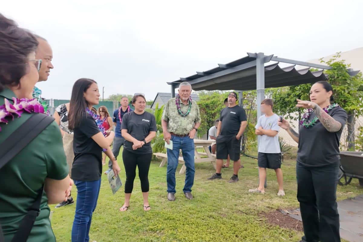 Board visit to Ke Kama Pono site
